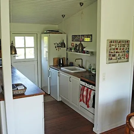 Cozy Only About 200 Metres From The Water, Holiday home